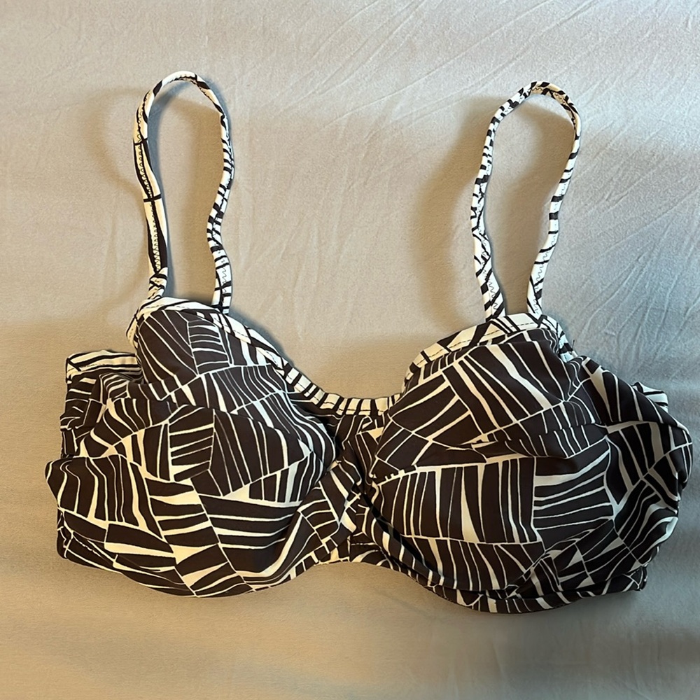 Supportive Bandeau Bikini Top - Fantasie 34DD - Like new!